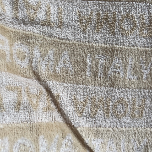 Authentic Fendi Zucca Teleria Bath Towel - Picture 5 of 9